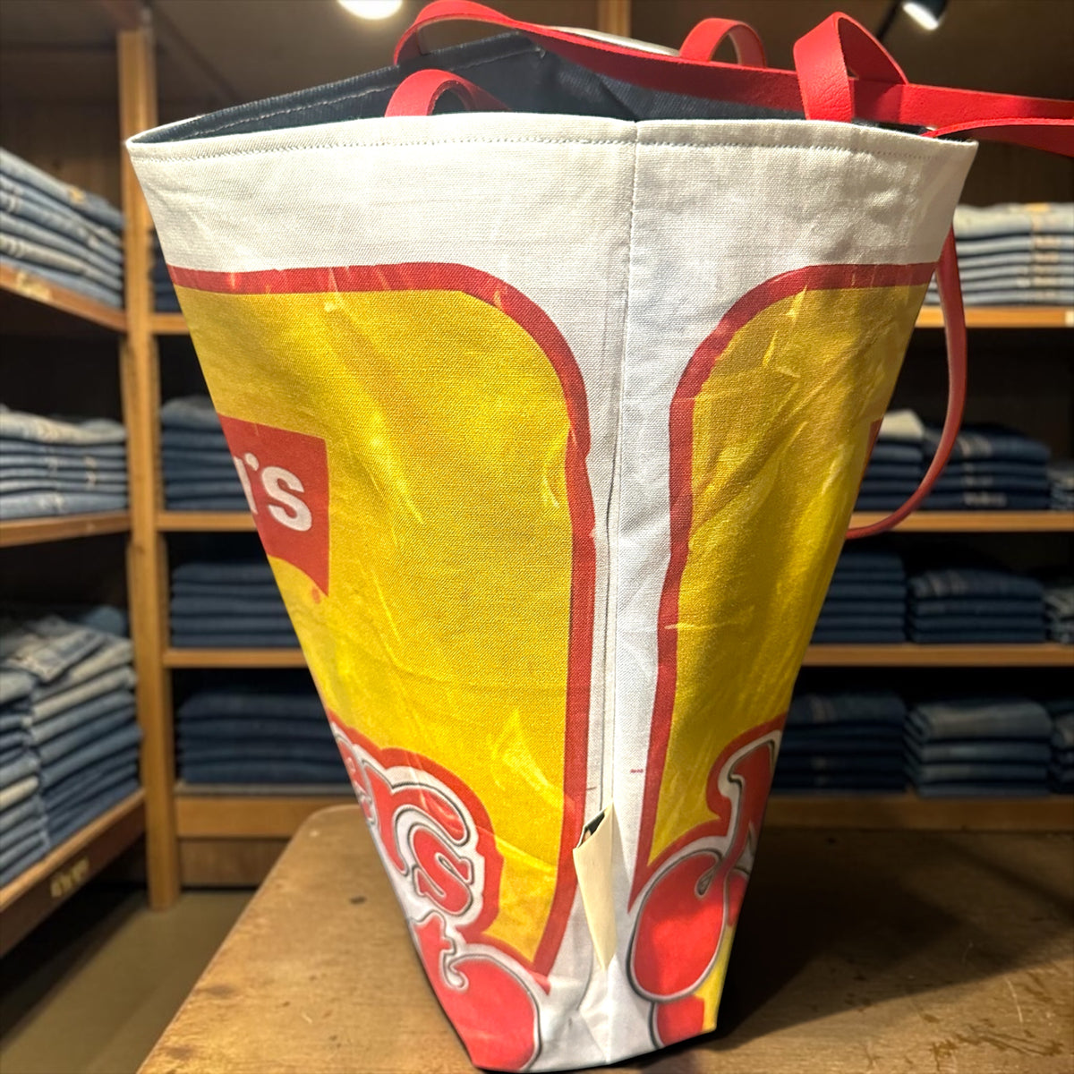 Miller’s Outpost Nostalgia Tote